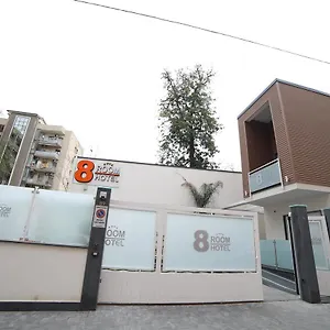 Hotel 8room, Catánia